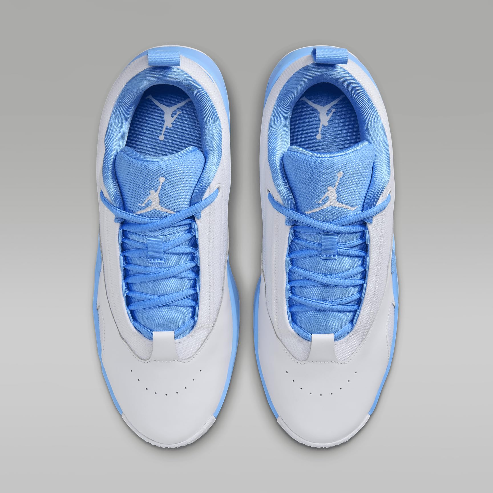Jordan Max Aura 6 Women's Shoe - Vans Shoes Old Skool 评论和价格